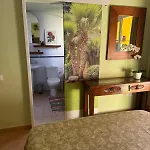 Shangri-La Botanical Room