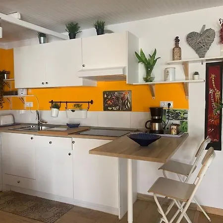 Shangri-la 2 アパート *